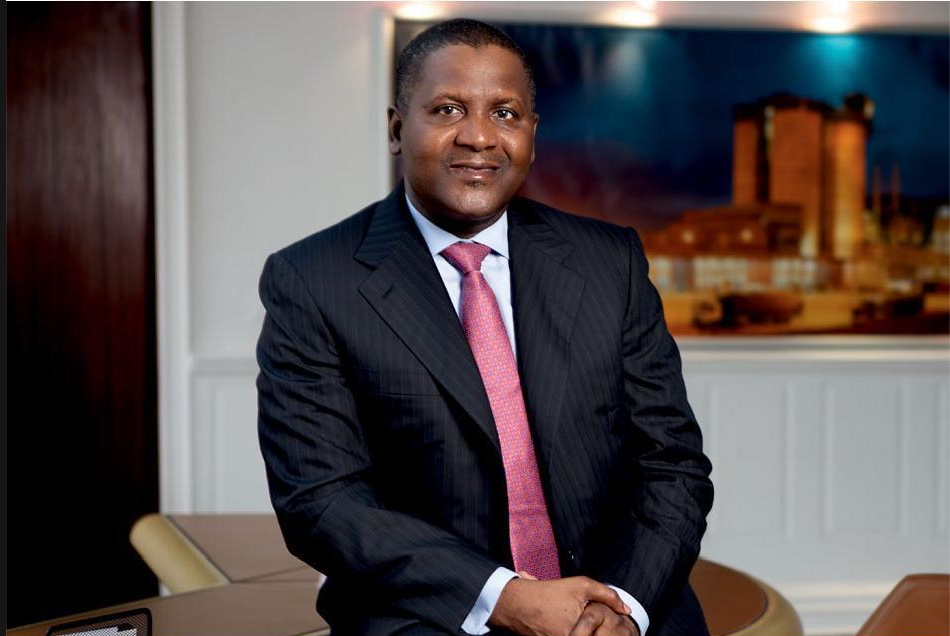 ALIKO-DANGOTE-OFFICE-POSE