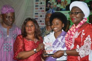 First female pilot in Ondo state, Pilot Olamide Akinfolarin (3rd right), received Ondo state female role model award by The Hero Magazine as presented to her by the Wife of Ondo state governor , Her Excellency, Arabinrin Betty Anyanwu - Akeredolu (right) and others, at the 5th Ondo State Female Role Model award-an event put together in conjunction with Heros International Magazine. in Akure, on Sunday, 4th Feb, 2018.