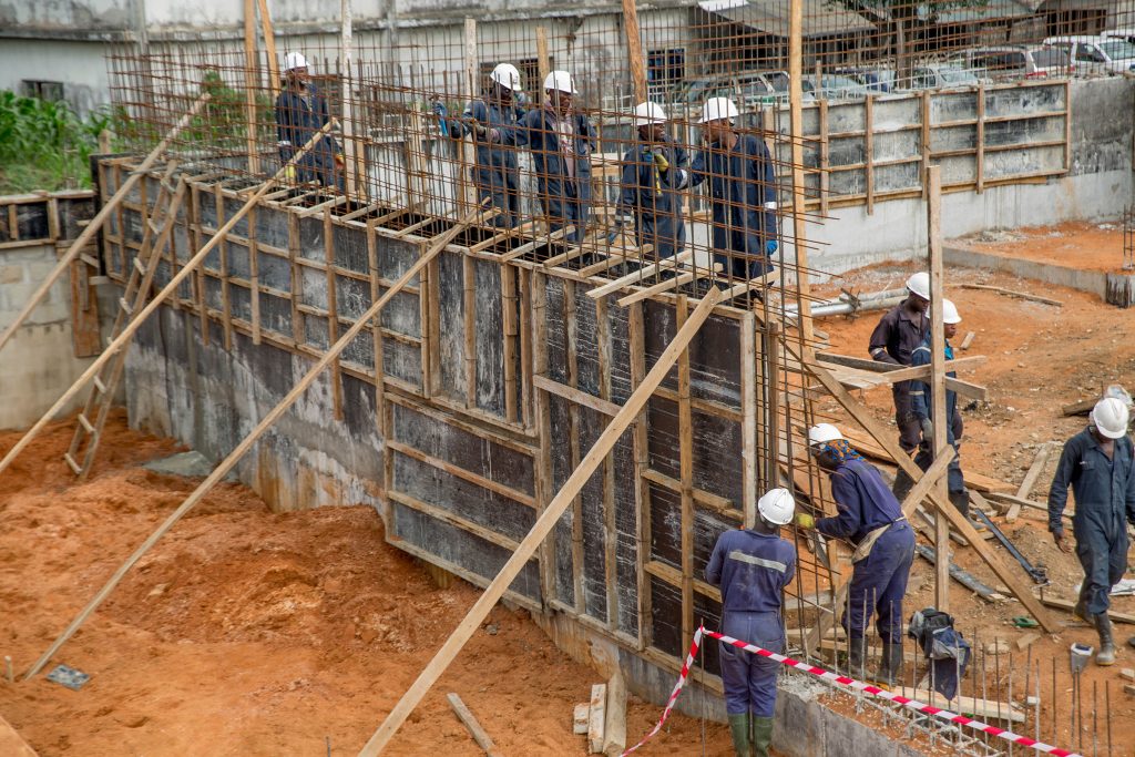 A cross section of the ongoing construction of the IPP Station with personnel at work during the inspection of the  electrified shops under the Federal Government 's Energizing Economies Initiative by the Hon. Minister of Power, Works & Housing, Mr Babatunde Fashola,SAN at Ariaria Market Aba, Abia State on Thursday, 17th May 2018.  