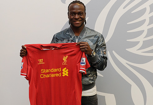 Liverpool land Victor Moses (see pics of signing in)