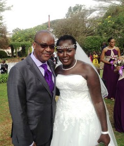 1st pics from Pastor Anslem Madubuko kenya white wedding