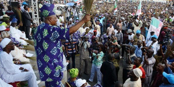 Fmr Osun Gov Isiaka Adeleke decamps to APC,see pixs