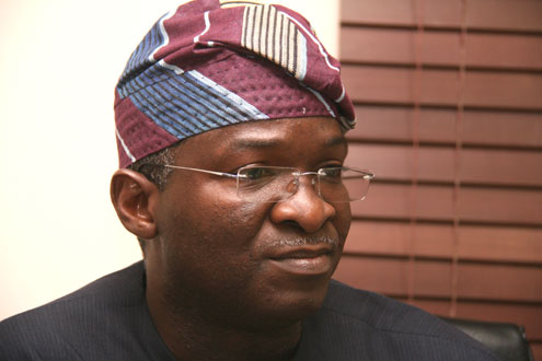 Fashola describes death as a great loss to the Insurance Industry  as he mourns the passage of chief Remi Olowude .