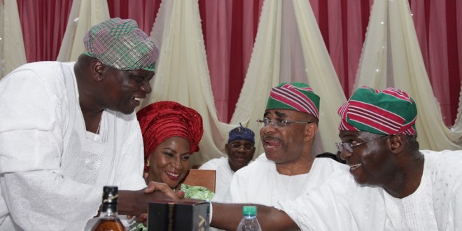 See How Gov Fashola,Ambode and osibajo partied at Lagos island Club