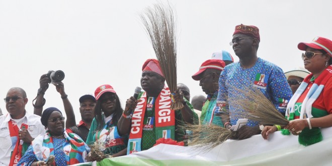 PHOTO NEWS: GOV. FASHOLA, AMBODE, ASHAFA, OTHERS AT APC’S GOVERNORSHIP CAMPAIGN RALLY AT KOSOFE, LAGOS