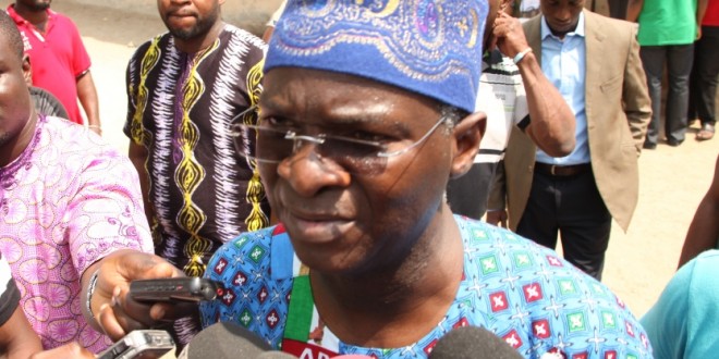 FASHOLA OUTLINES REASONS WHY JONATHAN MUST GO AS APC GUBERNATORIAL CAMPAIGN TRAIN LANDS IN ALIMOSHO