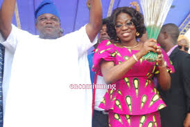 Between Mrs Agbaje and Mrs Ambode,who does the cap of Lagos 1st lady fits?