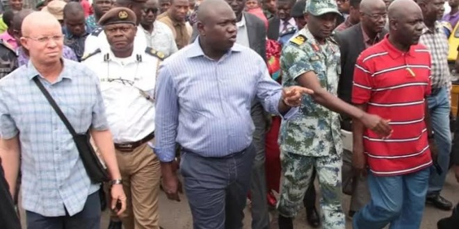 AMBODE VISITS TRAFFIC POINTS IN APAPA, AJAH, APPEALS TO FG ON COMPLETION OF NETWORK OF ROADS