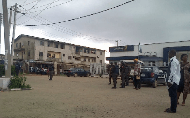 IKORODU BANK ROBBERY: DETAILS AND PICTURES FROM THE SCENE