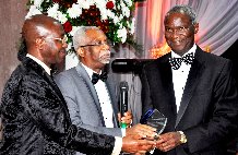 PHOTOS: LAGOS NBA HONOURS FASHOLA AT ITS 2015 LAW WEEK DINNER