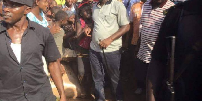 Hot pics!Benue Gov storms Buka to eat