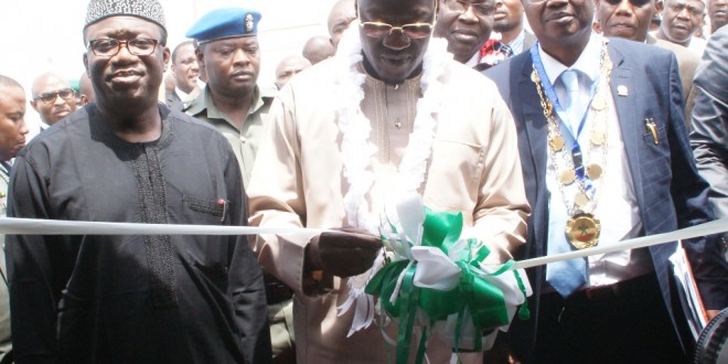 pics!Fayemi and Gov Ahmed at exhibition of mining and George sciences society