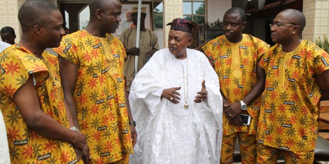 Alaafin of Oyo Endorses fuji to bam