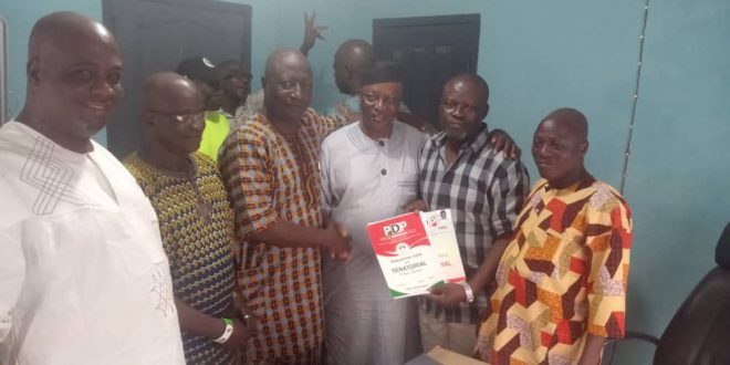 Alh. Abdul Ganiyu Ayobami Olaoluwa Submits PDP Senatorial Nomination Form