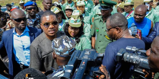 SHINA PELLER ATTENDS SWEARING-IN CEREMONY OF CORPS MEMBERS IN ISEYIN CAMP, INSPECTS THE NYSC HOSTEL HE IS CURRENTLY BUILDING FOR THEM