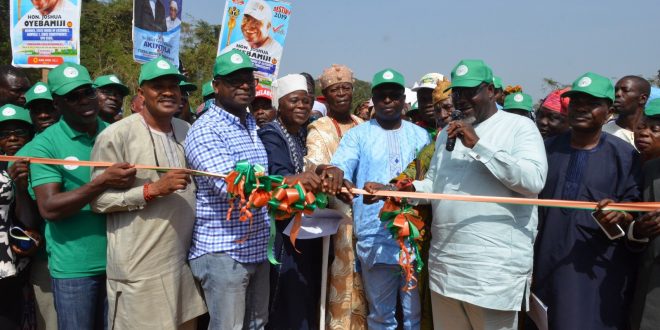 Ajimobi commissions 5.76 km Rural Roads at Ikereku