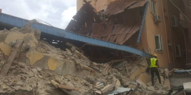 BREAKING: Another Building Collapses On Lagos Island