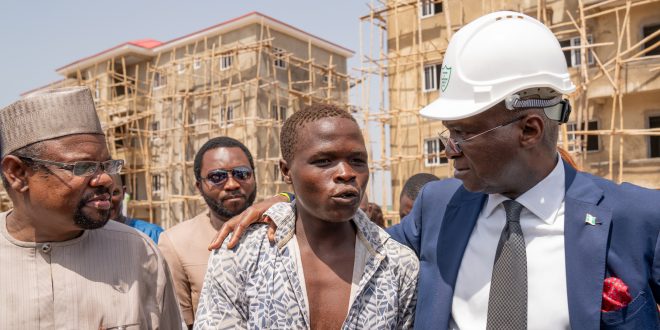 PICTURES: FASHOLA INSPECTS ON GOING HOUSING PROJECTS BY THE FEDERAL MORTGAGE BANK OF NIGERIA, FEDERAL HOUSING AUTHORITY AND NATIONAL HOUSING PROGRAMME IN ABUJA