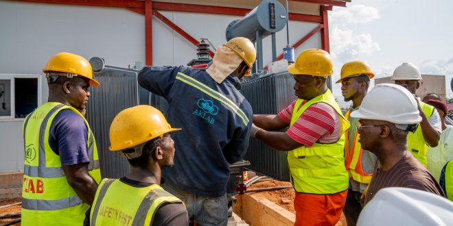 PICTURES: FASHOLA INSPECTS FG’S 1MW SOLAR POWER PLANT AT THE FEDERAL UNIVERSITY NDUFU ALIKE IKWO, EBONYI STATE AS PART OF THE ENERGIZING EDUCATION PROJECT IN TERTIARY INSTITUTIONS