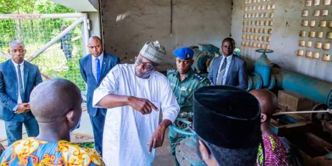 Governor AbdulRazaq visits Oyun Waterworks