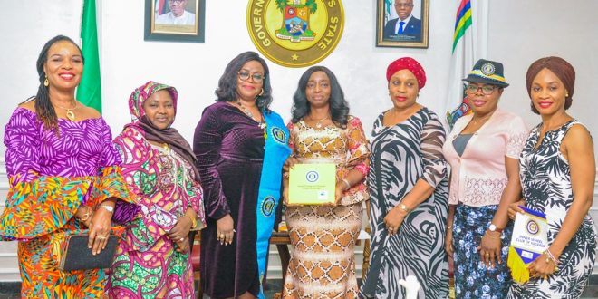 PHOTO NEWS: FIRST LADY OF LAGOS STATE, DR. (MRS) IBIJOKE SANWO-OLU RECEIVES INNER WHEEL DISTRICT 911 NIGERIA AT LAGOS HOUSE, ALAUSA, IKEJA