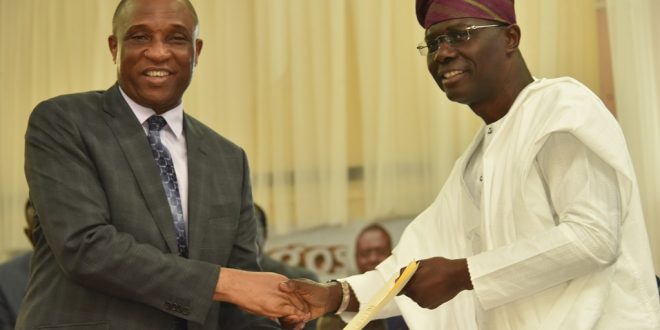 PHOTO NEWS: GOV SANWO-OLU SWEARS-IN NEWLY APPOINTED COMMISSIONERS AND SPECIAL ADVISERS AT ADEYEMI BERO AUDITORIUM, SECRETARIAT ALAUSA