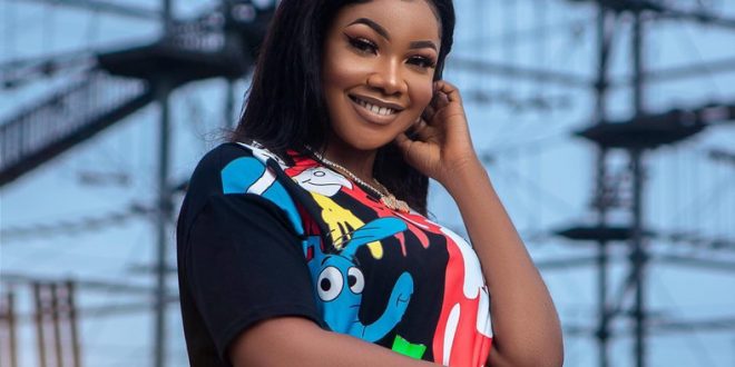 2019 BBNaija: Big Brother kicks Tacha out of house over violence