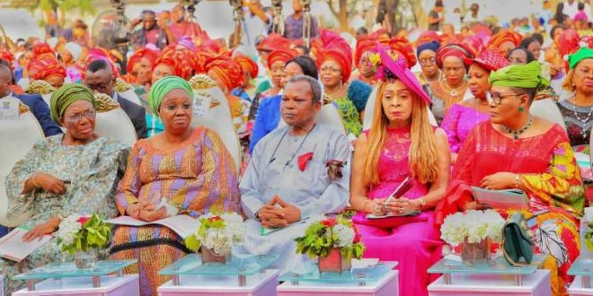 PHOTOS: SANWO-OLU, HAMZAT AT 2019 CHRISTMAS CAROL SERVICE AT LAGOS HOUSE, ALAUSA