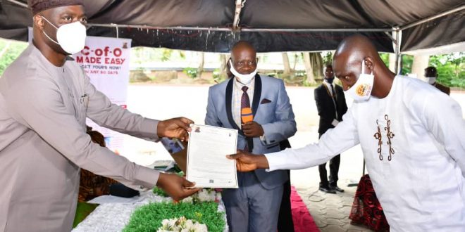 Makinde issues digitised C of Os to first set of beneficiaries of Oyo Home Owners’ Charter