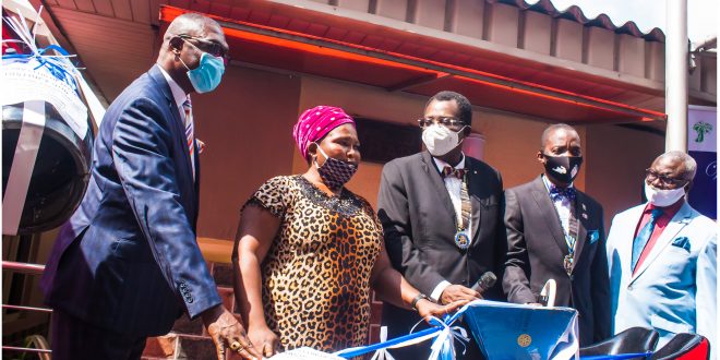 Ikeja Rotary Hosts District Governor, Empowers Artisans