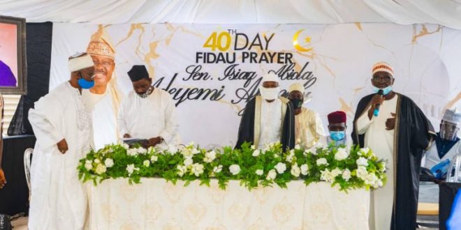 40 days after Gov. Gandujue leads dignitaries to Ajimobi’s 40 days prayers