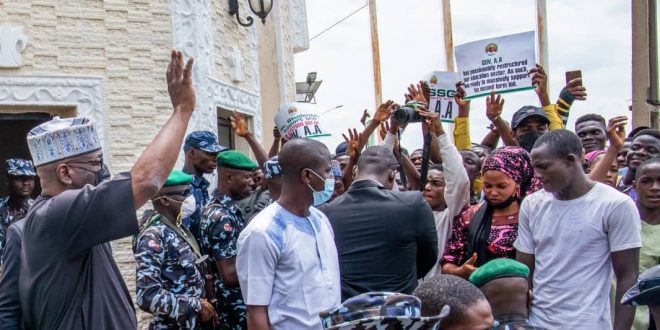 Kwara students rally for AbdulRazaq’s education reforms, investments     •  Back Gov’s second term bid