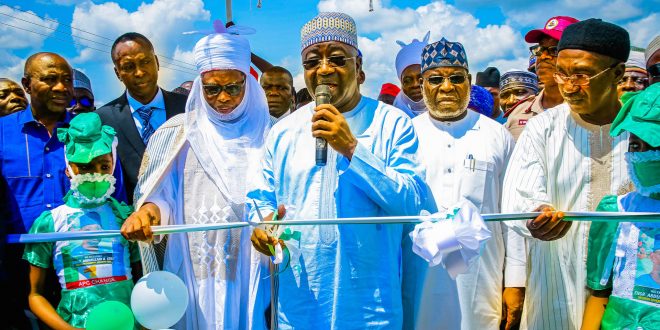 PICTURES: ELADOGA, AKABE, EMENOGE, MOHAMMED AND OTHERS AT THE FEDERAL GOVERNMENT’S COMMISSIONING AND HANDOVER OF REHABILITATION OF LAFIA – OBI – AWE – TUNGA ROAD IN NASARAWA STATE