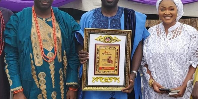 Kwara SDP Chieftain, Adekaz felicitates with Olupo on Coronation Anniversary