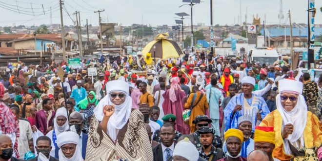 Ilorin stands still as Gov AbdulRazaq joins Emir, dignitaries for 2022 Durbar