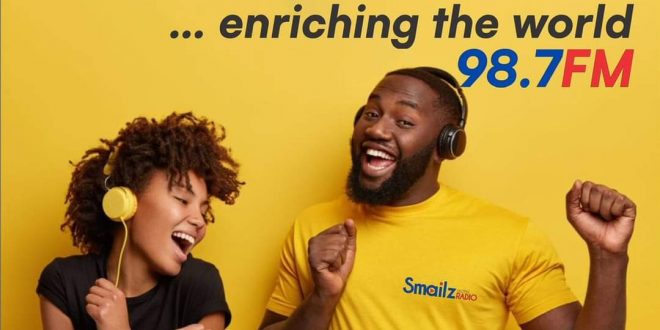 SMAILZ RADIO 98.7 HITS THE AIRWAVES