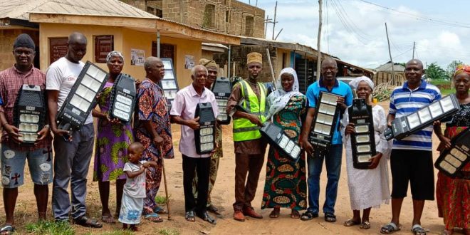 OGUN PROVIDES MORE SOLAR PANEL STREETLIGHTS FOR RURAL COMMUNITIES