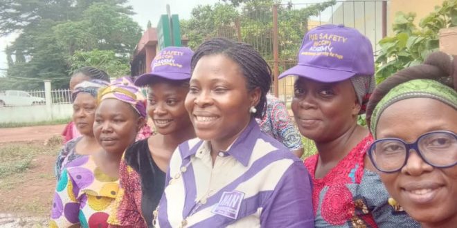 Senator Gbenga Daniel empowers women cooperatives in Ijebu Ode with SMEDAN training