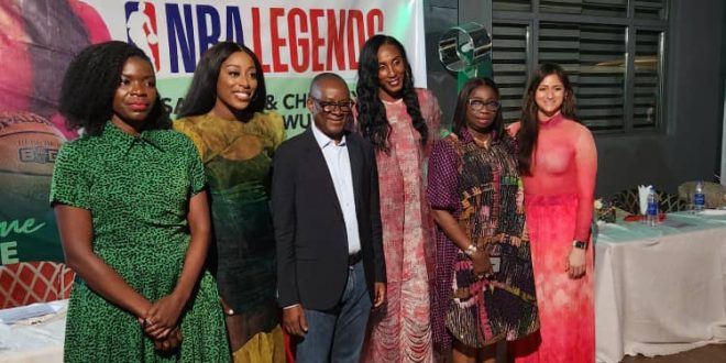 “Empowering Through Basketball: Honoring Lisa Leslie and Chiney Ogwumike’s Impact on Nigerian Sports”