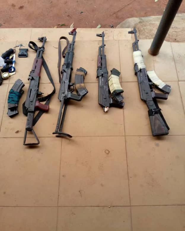 “Security Triumph: Anambra Police Capture Insurgent with Cache of Weapons”