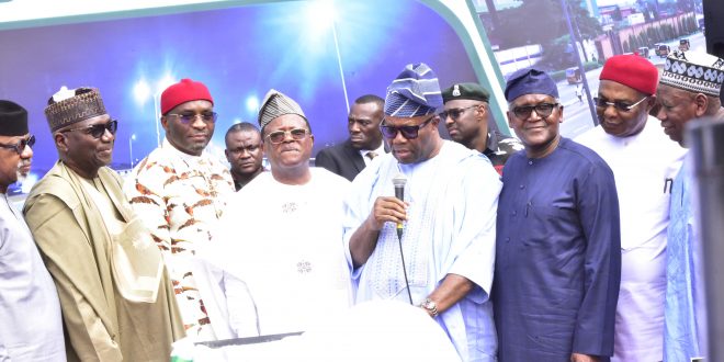 Oworonshoki-Apapa Expressway: Tinubu commends Dangote, describes project 10th Wonder of the World