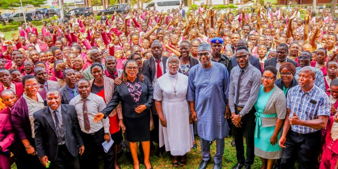 Pupils overjoyed as Kwara Gov visits Eucharistic College to applaud UTME champions