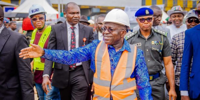 “Governor Otti’s Infrastructure Revolution: Osisioma-Ekeakpara Road Reconstruction Begins”