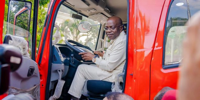 “Innoson Steps Up: Donates Fire Truck to Abia State, Applauds Governor Otti’s Commitment to Local Manufacturing”