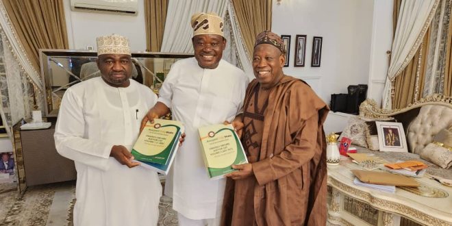 APC National Chairman Visits Jimoh Ibrahim in his Abuja home